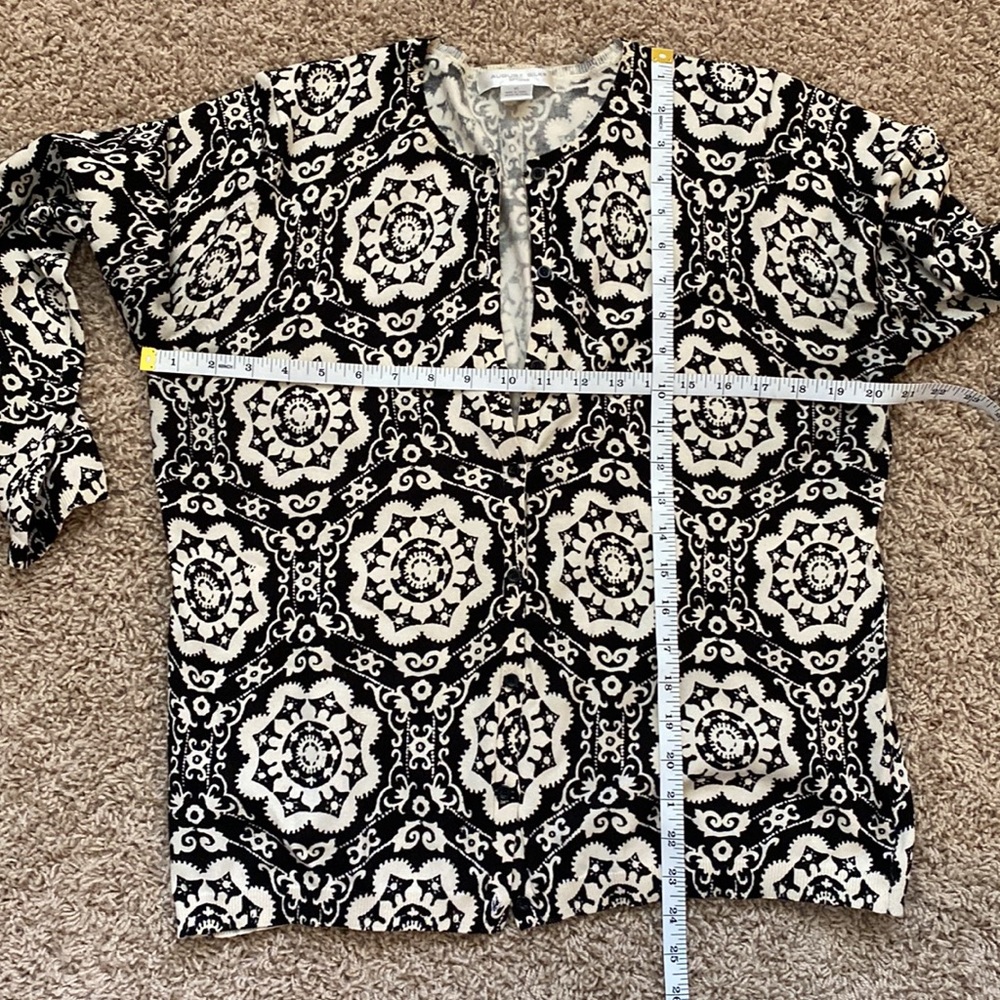 August Silk patterned cardigan - Picture 6 of 6